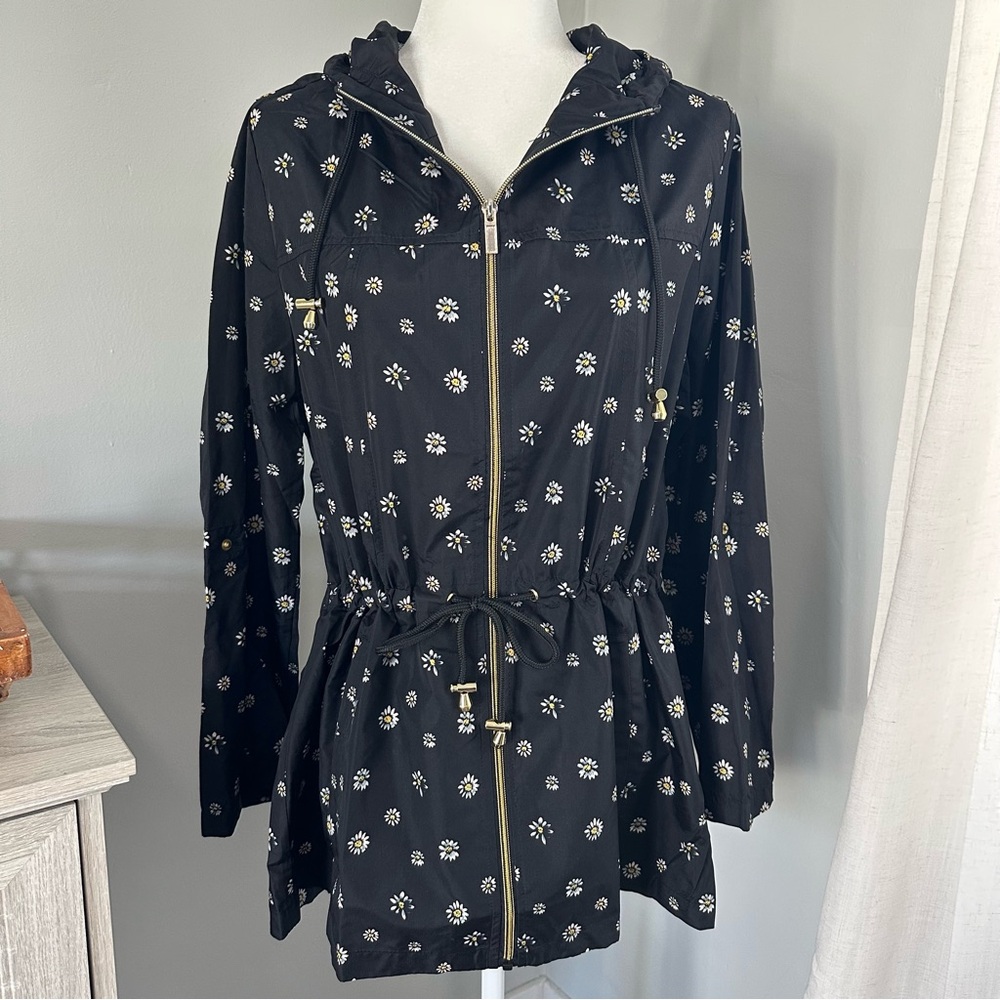 NWT! Nina Leonard Jacket, Raincoat, Packable, Foldable, Black w/ Daisies, Medium